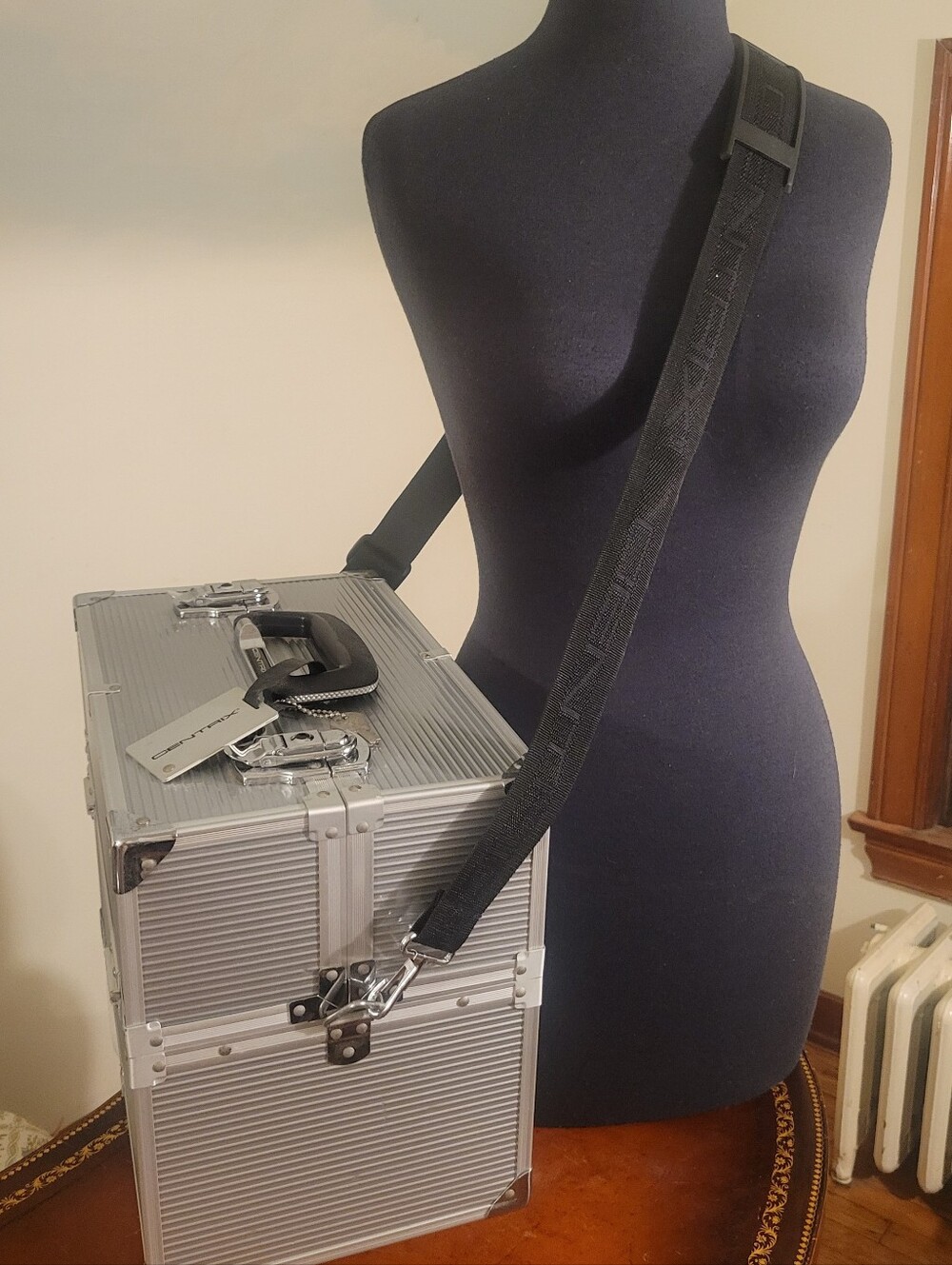 NWOT Professional Makeup Artist Case